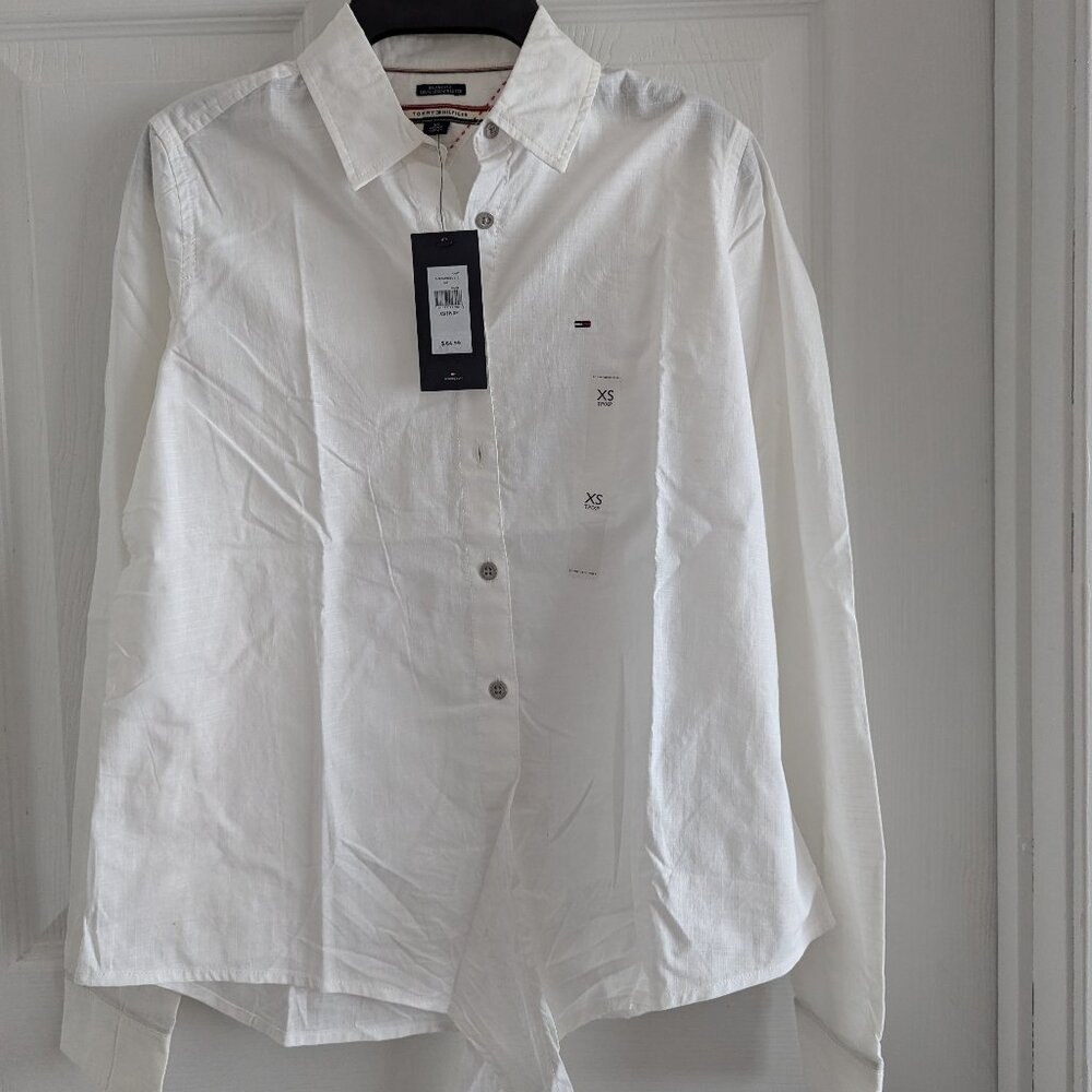 NWT Tommy Hilfiger White Long Sleeve Relaxed Fit Button Down Tied Shirt Sz XS